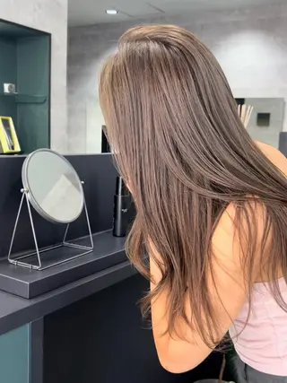 ロング カラー 柔らかい透明感カラー 髪質改善/神戸のヘアスタイル