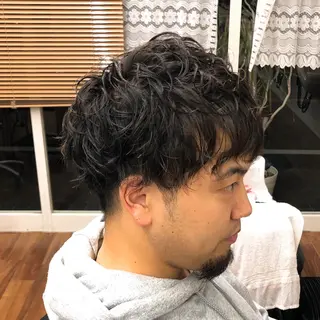 ショート パーマ メンズ 本橋 琴実のヘアスタイル