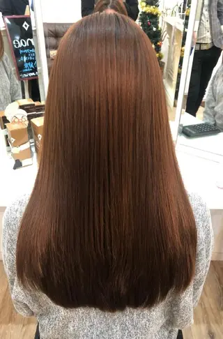 ロング カラー 髪の病院  ルーミールームのヘアスタイル
