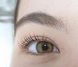 マツエク・マツパ est brow 麻布十番店所属・estbrow 麻布 十番店Shibataのマツエク・マツパデザイン