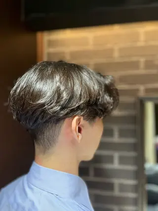 ミディアム パーマ メンズ 池袋メンズパーマ フェード純平のヘアスタイル