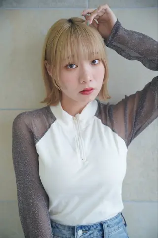 ミディアム ハイライト 石橋 瑞穂のヘアスタイル