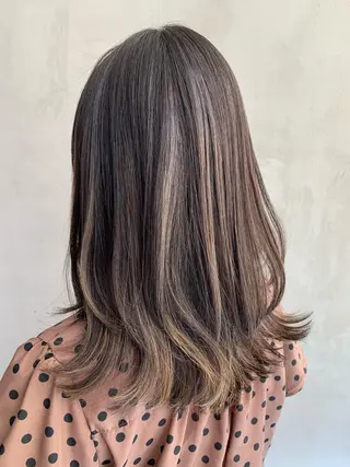 ミディアム yui .のヘアスタイル