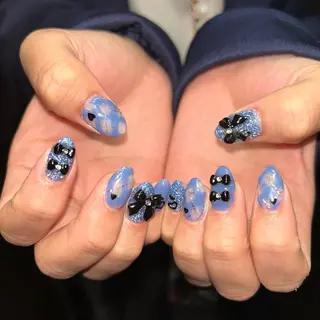 ネイル MODA MANAMIᵕ̈のネイルデザイン