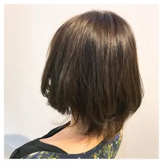 ショート カラー 極艶透明感カラー🐰 髪質改善/出雲つぐみのヘアスタイル
