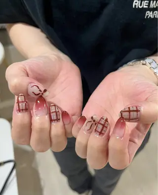 ネイル cie/42° NIJINAのネイルデザイン