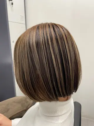 ショート カラー 末石 智のヘアスタイル