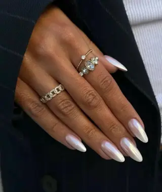 ネイル 高木 維麗絲のネイルデザイン