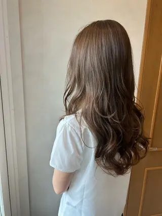 ロング 大城 かえでのヘアスタイル