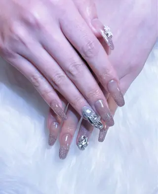 ネイル Lom. nail salonのネイルデザイン