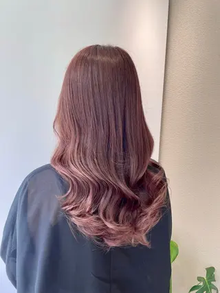ロング カラー 佐々木 美帆のヘアスタイル