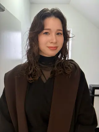 ミディアム 大山 茶子のヘアスタイル