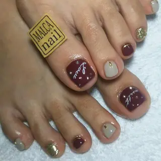 セミロング ヘアアレンジ パーマ カラー ネイル キッズ マツエク・マツパ 荒木 莉奈のネイルデザイン