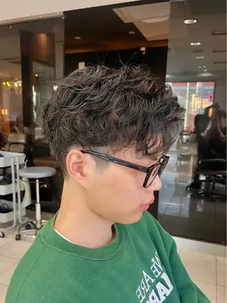 ショート パーマ メンズ 【パーマ特化美容師】 🔥Yoshiyaのヘアスタイル