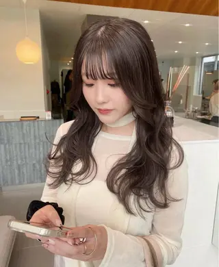 ロング 似合わせレイヤー ＆透明感カラーのヘアスタイル