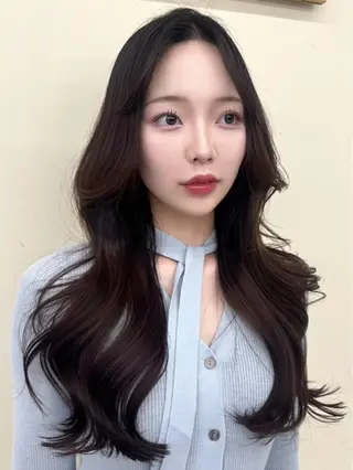 ロング カラー ヘアアレンジ レイヤーカット🤍 RINAのヘアスタイル
