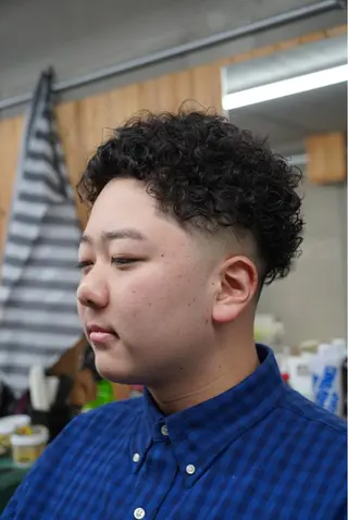 パーマ メンズ 関 晃哉のヘアスタイル