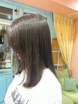 ミディアム カラー PON　ハイトーン ショートカット心斎橋のヘアスタイル