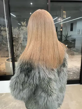 セミロング XIA AIMIのヘアスタイル