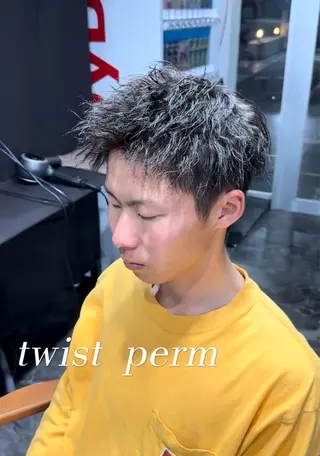 パーマ メンズ 五味 亜有里のヘアスタイル