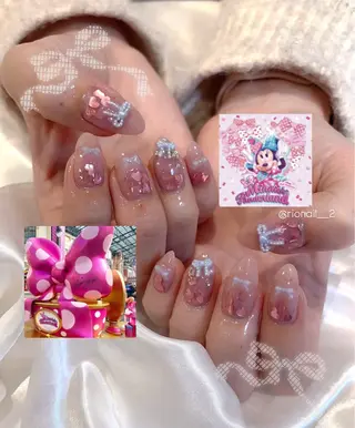 ネイル 𝘙𝘪𝘰𝘯𝘢 ...🕯🤍のネイルデザイン