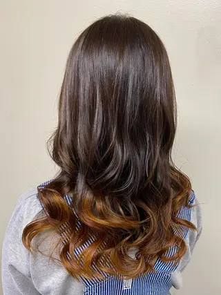 セミロング カラー 褒められヘアー ERI✨のヘアスタイル
