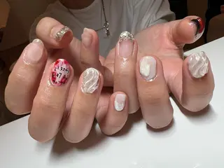 ネイル 髙城 亜紀のネイルデザイン