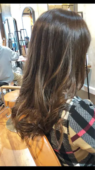 ロング カラー 山村 直哉のヘアスタイル