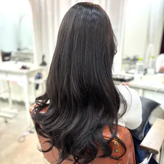 ロング カラー 美容室eTONe仙台駅前所属・艶髪‎カラー🤍 RIKAのヘアスタイル