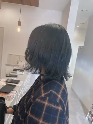 ミディアム カラー やまこし 美裕樹のヘアスタイル