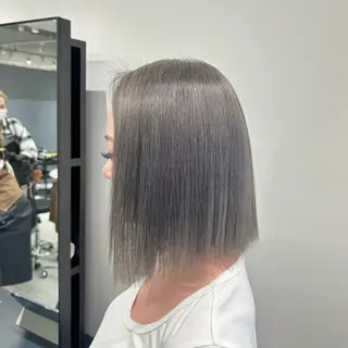 ショート カラー EMMA🤍 CIERA.心斎橋のヘアスタイル