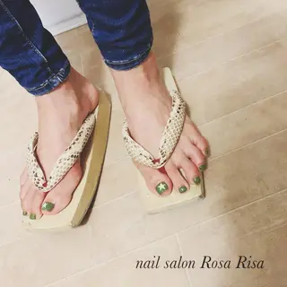 ショート ネイル ネイルスタジオ シェイクユアハンズのネイルデザイン