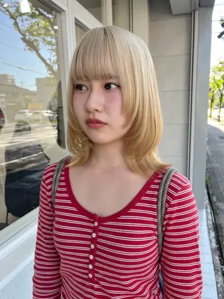 ミディアム カラー 長山 茉白のヘアスタイル