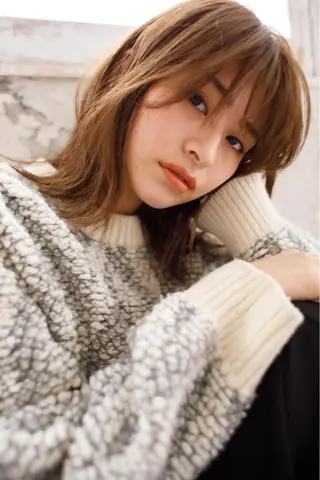 ミディアム カラー iizuka akiのヘアスタイル