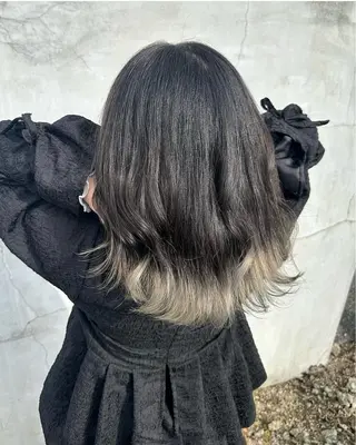 ミディアム Chlan所属・石井 みいみのヘアスタイル