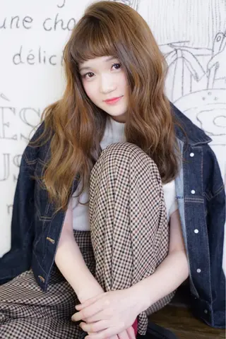 セミロング カラー パーマ 板倉　花連 💌リピーター様へ↓のヘアスタイル