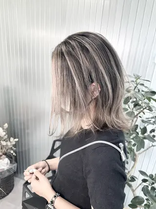 ショート カラー LOOP hairのヘアスタイル