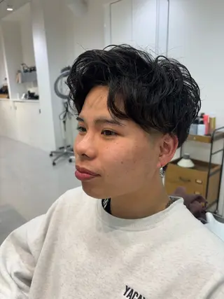 パーマ メンズ ニュアンスパーマ/ フェザー/マッシュのヘアスタイル