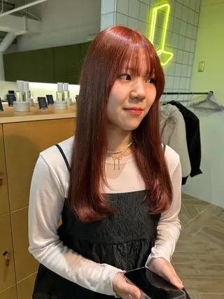 カラー ベージュ/ダブルカラ ー/新潟駅/青柳萌果のヘアスタイル