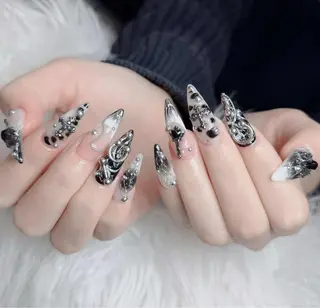 ネイル Lenie Nail Salonのネイルデザイン