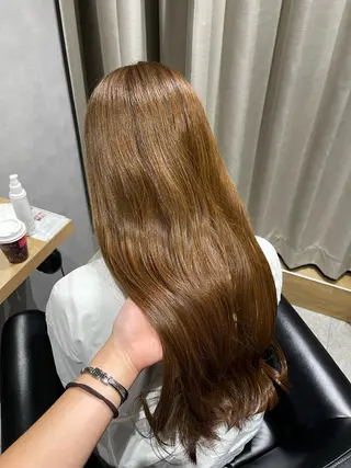 ロング カラー 福本 梓のヘアスタイル