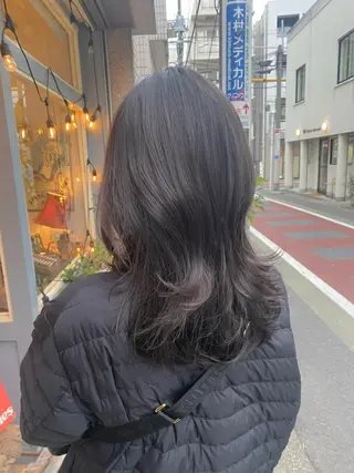 セミロング カラー AYANO ／レイヤー／オリーブのヘアスタイル