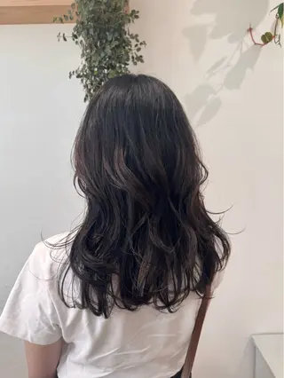 ロング 𝙎𝙚𝙞𝙧𝙖 ☆カット/パーマのヘアスタイル