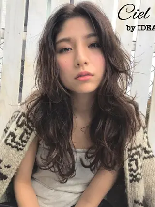 ショート ミディアム セミロング ロング カラー パーマ 白髪ぼかしハイライト バレイヤージュヤマトのヘアスタイル