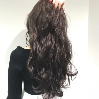 ロング カラー ヘアアレンジ Zina渋谷エリア マネージャShionのヘアスタイル