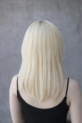 セミロング 透明感カラー🐾 Riona🎀のヘアスタイル