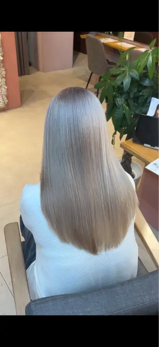 ロング カラー ·.⟡ 福田 彩乃 透明感カラー🪄🩵のヘアスタイル