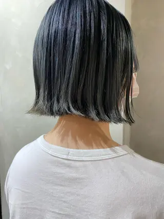 ミディアム カラー ツキノキ ミナのヘアスタイル
