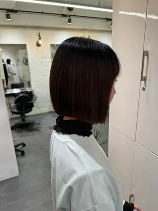 ショート 赤み無し柔らかカラー 【梅田】madokaのヘアスタイル