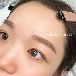 アイブロウ eyeroom. fuyo🎀のマツエク・マツパデザイン